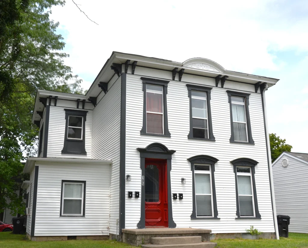 Exterior of a New Jersey home with trim, siding and roofline